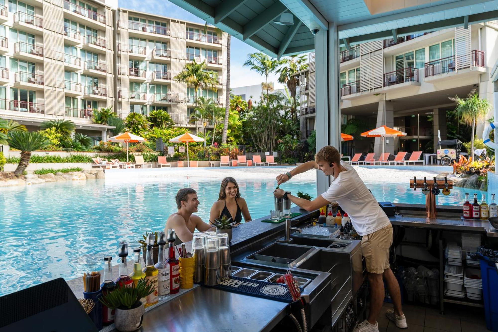 Novotel Cairns Oasis Resort Екстериор снимка