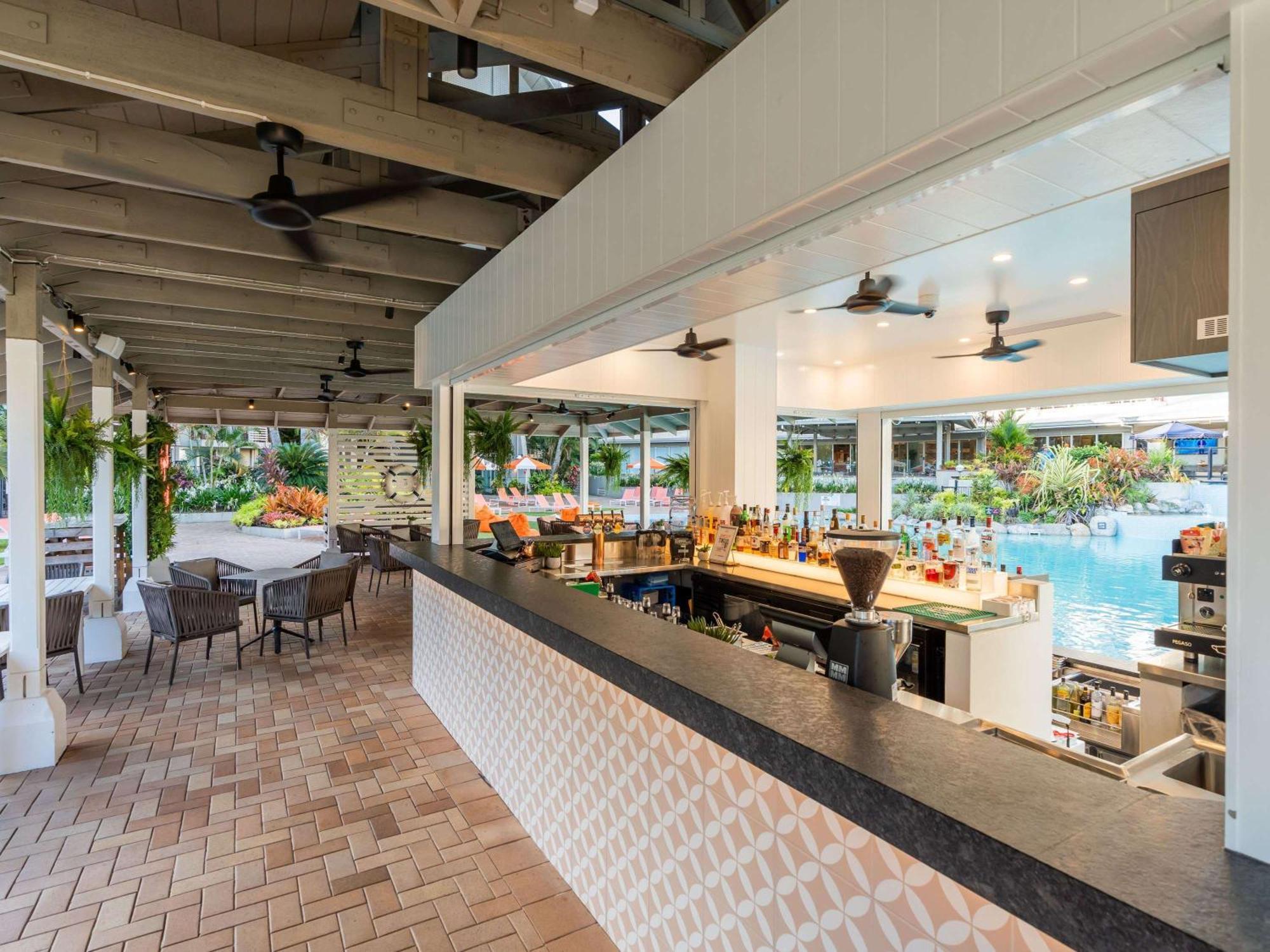 Novotel Cairns Oasis Resort Екстериор снимка